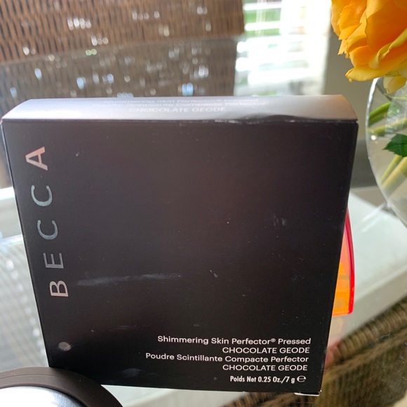 Becca Shimmering Skin Perfector - Picture 3 of 3